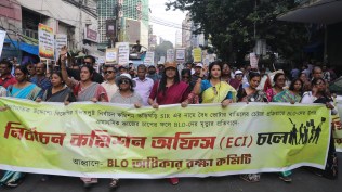 BLOs hold stir outside Bengal CEO office over ‘workload’