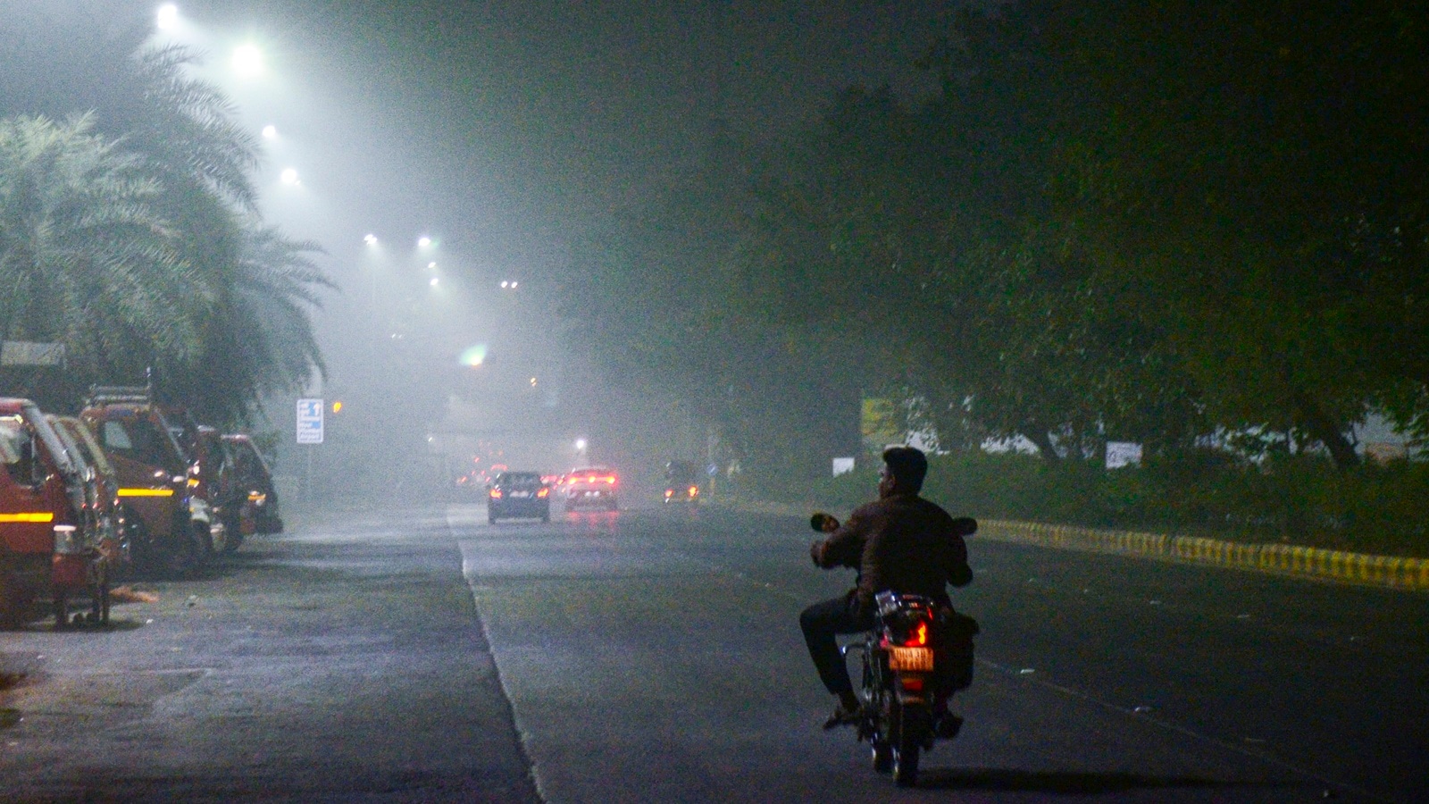 Mumbai’s air quality plummets post monsoon withdrawal, several pockets record poor AQI