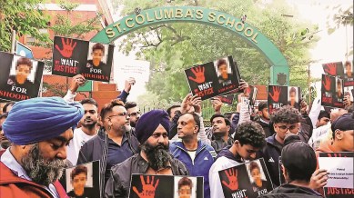 Class 10 boy dies by suicide in Delhi, boy who jumped to death at Delhi Metro station, delhi boy who jumped to death at Delhi Metro station, Delhi Metro station suicide, student suicide, student Metro station suicide, delhi news, India news, Indian express, current affairs