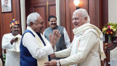 Bihar Chief Minister Nitish Kumar and Governor Arif Mohammad Khan (ANI Photo)
