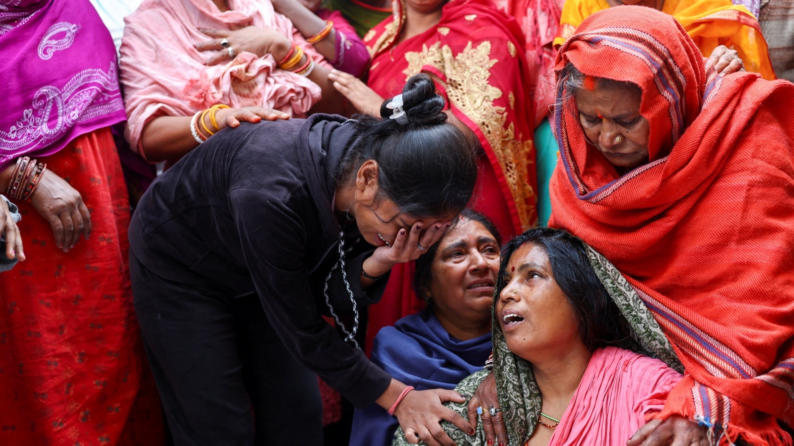 Day after 9 died in blast | Those who didn’t return home: Clothes, tattoos help families identify their dead