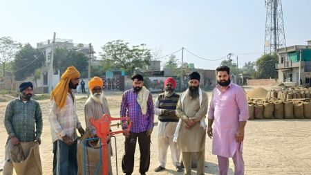 This unexpectedly high arrival volume prompted the Civil Supplies Department to stop procurement across Fazilka as early as November 9. (Express Photo)