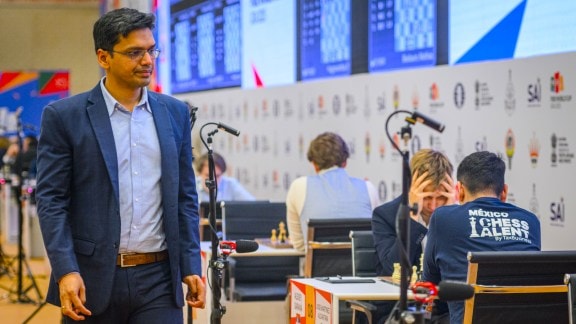 India's Pentala Harikrishna walks during his fourth round game at the FIDE World Cup in Goa. (PHOTO: Michal Walusza)