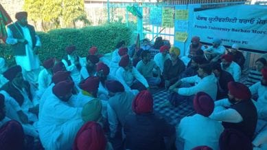 According to SI Partibha, between 2 pm and 3 pm, a large group of protesters from various organisations gathered outside Gate No. 1 and began arguing with police officials, demanding entry into the campus. (Express Photo)