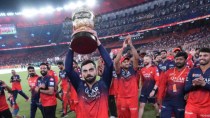 RCB Retained and Released Players IPL 2026: Livingstone, Ngidi, Seifert released; Full list of Royal Challengers Bengaluru players; Purse & slot remaining