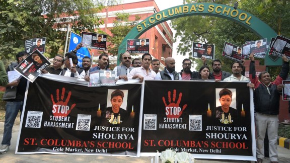 Delhi student suicide, Class 10 boy dies by suicide in Delhi, boy jumps to death at Delhi Metro station, delhi boy who jumps to death at Delhi Metro station, Delhi Metro station suicide, student suicide, student Metro station suicide, delhi news, India news, Indian express, current affairs