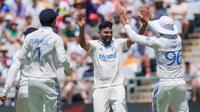 Mohammed Siraj picked incredible figures of 6/15 in the South African first innings. (AP Photo)