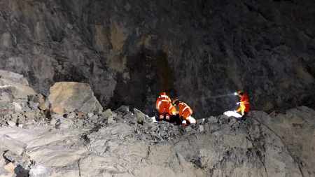 sonbhadra stone quarry collapse