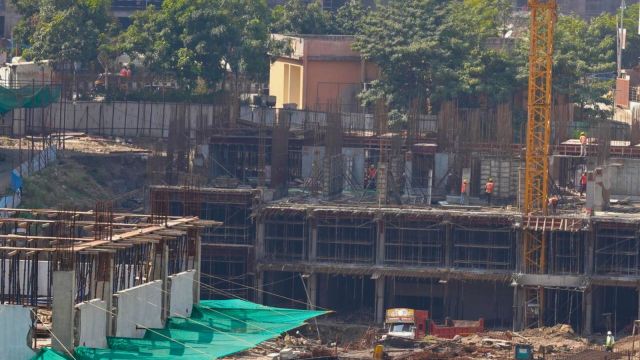 Construction sites and construction wastes being transported with out covering it at Mohammed wading area. (Express Photo)