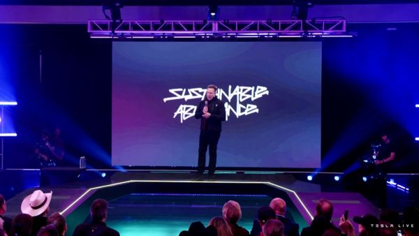 Tesla CEO Elon Musk at the Tesla annual meeting where he won shareholder approval for the largest corporate pay package in history (Source: X/@Tesla)