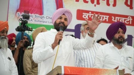 Fresh trouble for Punjab Cong chief Raja Warring as SAD president Sukhbir Badal accuses him of ‘desecrating kesh, dastar’