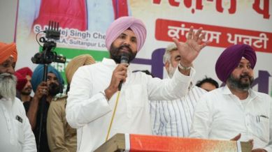 Fresh trouble for Punjab Cong chief Raja Warring as SAD president Sukhbir Badal accuses him of ‘desecrating kesh, dastar’