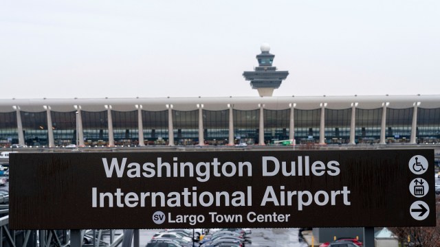 washington dulles airport incident