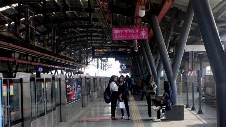 women in delhi metro