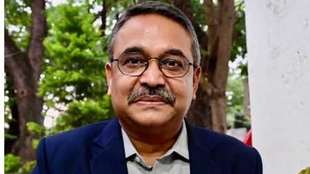 Sugata Srinivasaraju Discusses His Political Histories and the Journalist's Eye. (Express Photo)