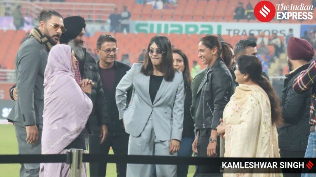 Cash awards of ₹11 lakh each are presented to Harmanpreet Kaur, Amanjot Kaur, and Harleen Deol