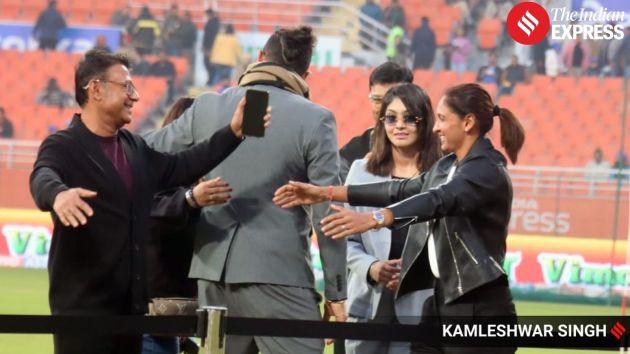 Yuvraj Singh meets members of the Indian men’s team ahead of the second T20I
