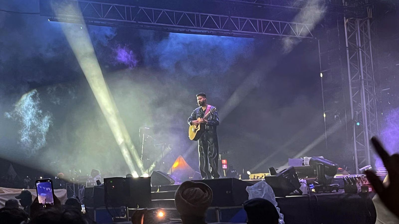 High-end phones stolen at AP Dhillon concert in Delhi, 4 held