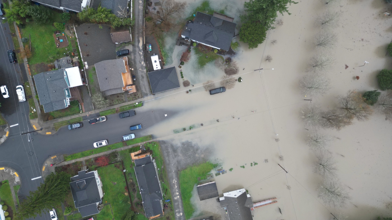 Washington state under emergency as torrential rain triggers floods, mudslides and evacuations