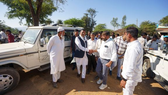 tribal protests in Banaskantha, protests in Banaskantha, Banaskantha tribal protests, Banaskantha, gujarat government, AC Bharat Sarkar Sangathan, Congress, Ahmedabad news, Gujarat news, Indian express, current affairs