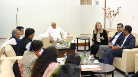 Gujarat CM Bhupendra Patel with Lauren Dreyer, vice-president, Starlink business operations