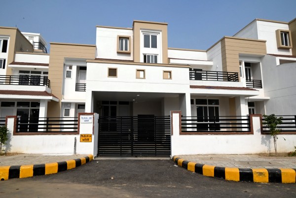 First envisioned in 2013, stalled due to technical and administrative hurdles, revived in 2018, allotted in 2020, and construction happening in 2021–22, the project today stands as a cluster of 158 newly built, identical G+2 bungalows on the Beer Chand Patel road near the JD(U) office in Patna. 