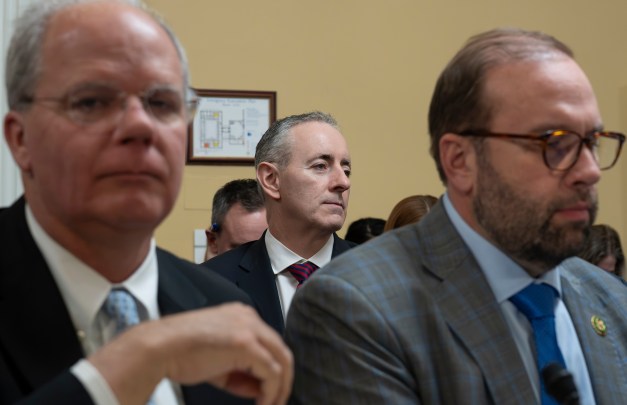 Republicans defy Speaker, join Democrats to force vote on extending Obamacare subsidies