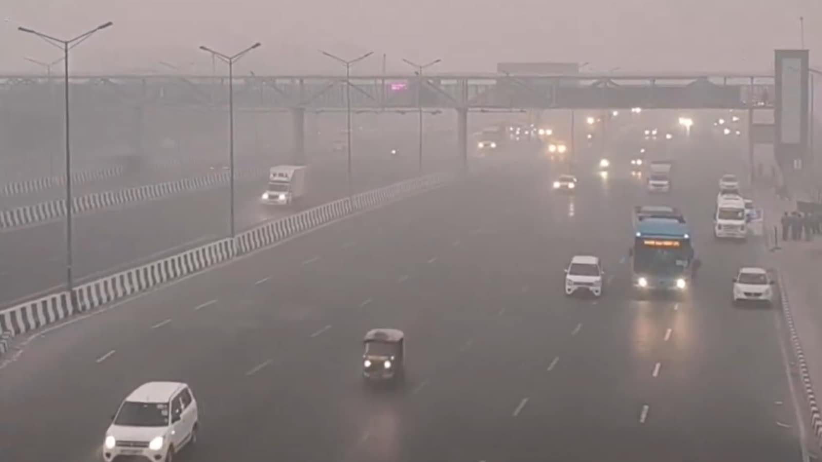 How can Delhi curb vehicular emissions? CAQM sets up panel to find answers How can Delhi curb vehicular emissions? CAQM sets up panel to find answers