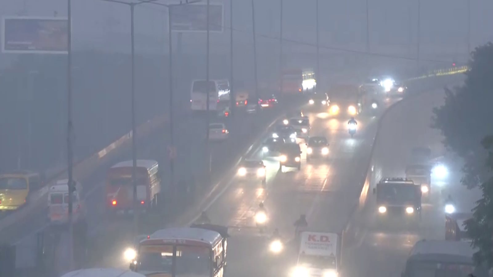 Delhi’s hazardous winter smog: emergency bans, debate over sources, and unequal health impacts