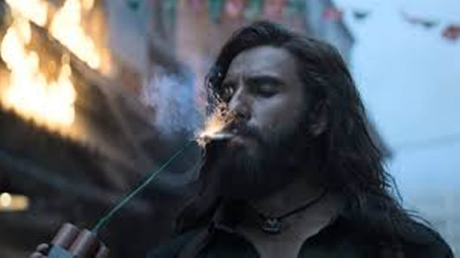 Express News Quiz: Dhurandhar, Colour of The Year, Netflix