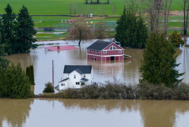 Family loses home in Washington flood, months after moving due to wife’s cancer diagnosis