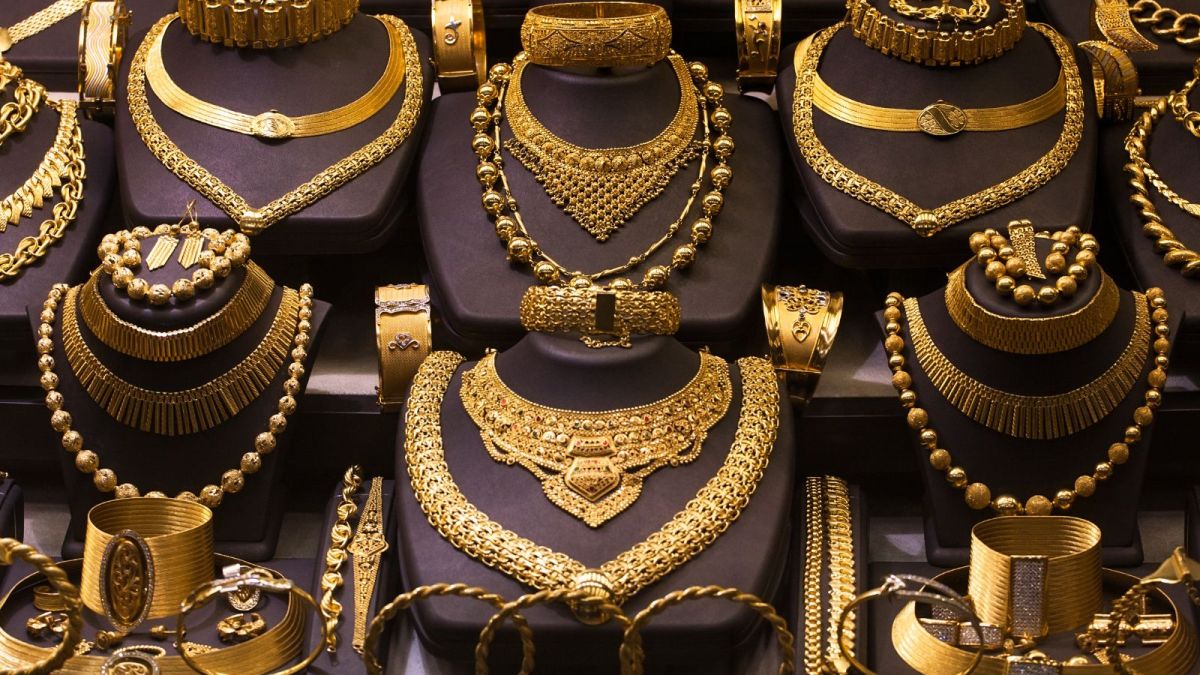 Gold Today Rate, December 18 : Check 18, 22 and 24 carat gold prices  Chennai, Mumbai, Delhi, Kolkata and other cities