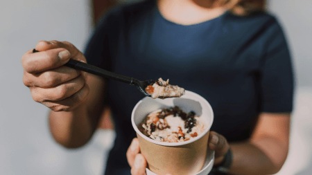 Doctors say irregular meals and junk-heavy diets are quietly harming gut health and raising future metabolic risks.