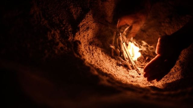 Until now, the earliest clear evidence of humans creating fire dates to roughly 50,000 years ago. The new findings push that technological milestone back by hundreds of millennia.(Image: Freepik)