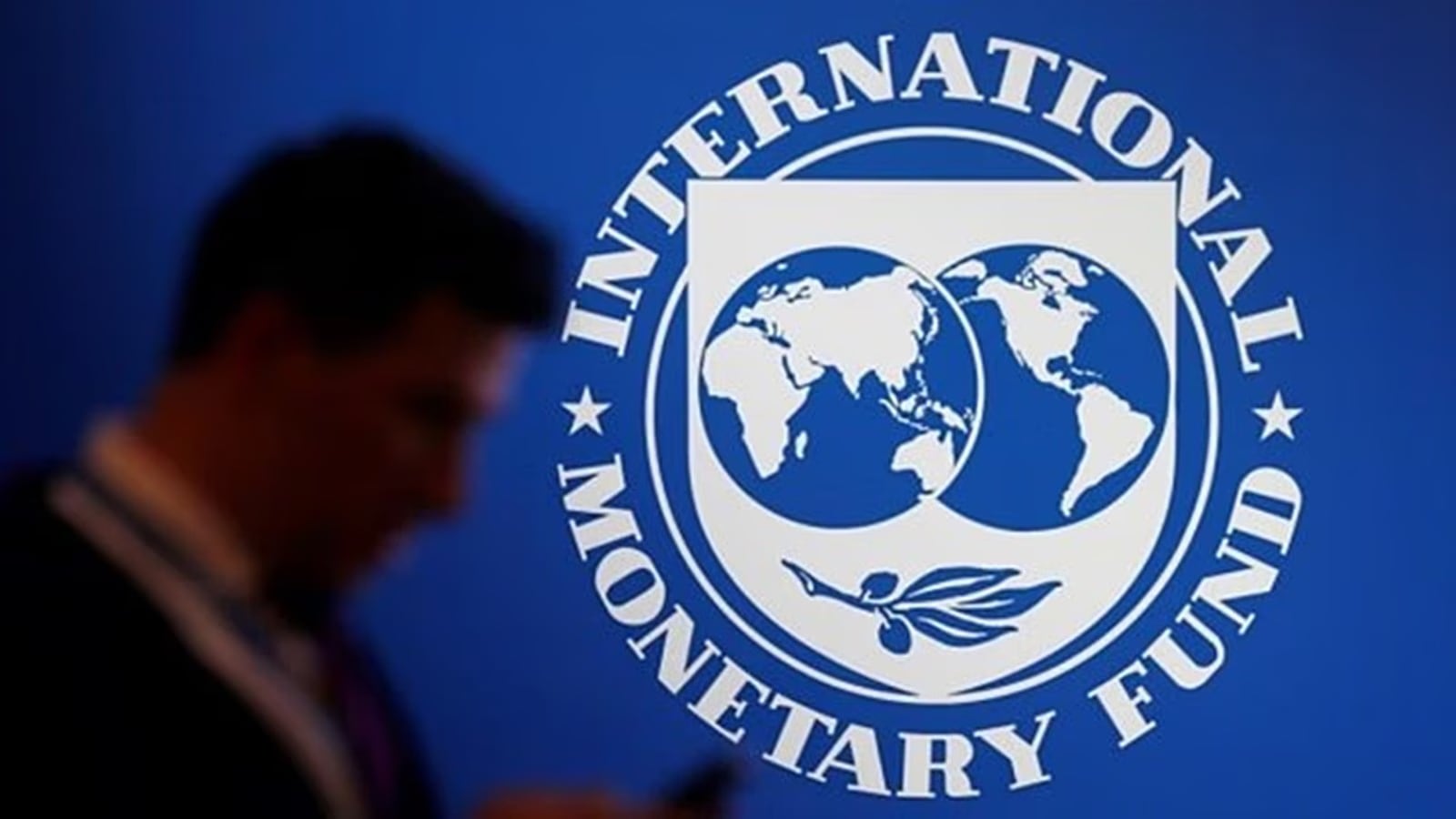Pakistan’s central bank receives $1.2 billion from IMF for climate resilience