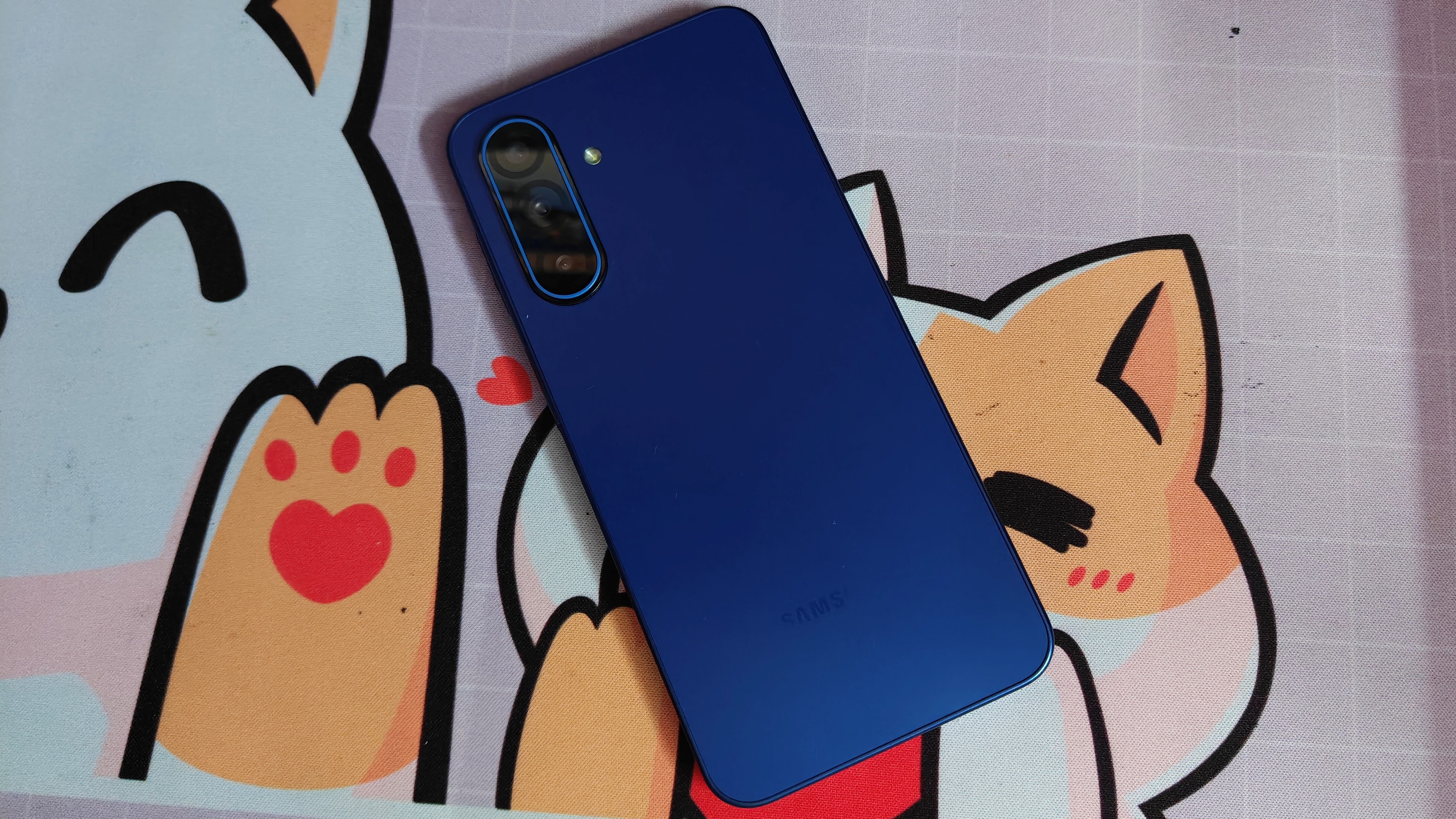 Despite having a plastic back, the Galaxy A17 looks and feels premium.