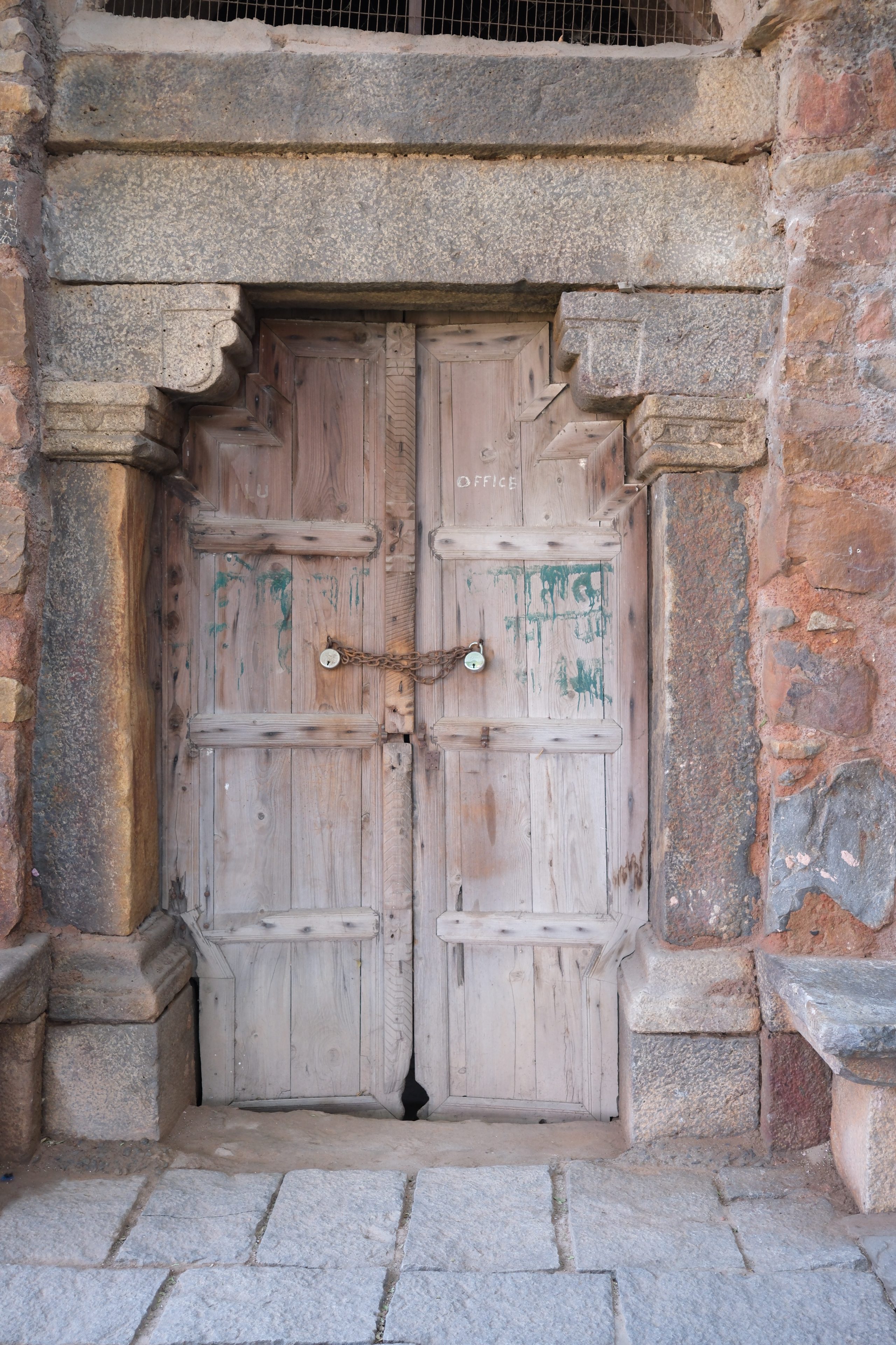 Fujifilm XE-5 camera sample