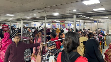 Delhi gasps for air, respiratory medicine stocks, delhi Govt hospital respiratory medicine stocks, Delhi Air Quality Index, delhi aqi, Delhi air pollution, Delhi air quality, air pollution, air pollution level, Delhi severe air quality, delhi news, India news, Indian express, current affairs