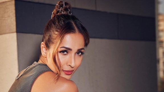 Malaika Arora’s new yoga routine blends Vinyasa and Sivananda styles