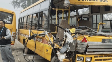 School buses collide due to dense fog in Mohali, flights cancelled and diverted