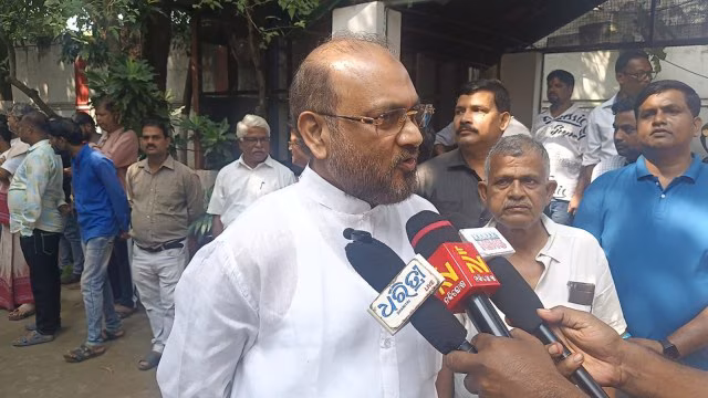 Moquim, in a letter to Sonia Gandhi, blamed leadership failures and organisational disconnect for Congress’s poll losses.