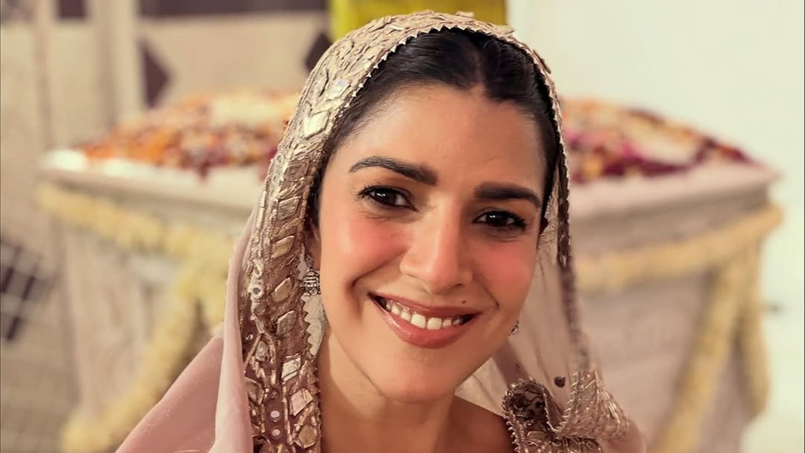 Actor Nimrat Kaur says she chooses to remain single at 40+; psychologist comments on marital pressures