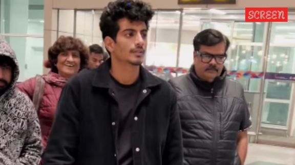 Palash Muchhal makes his first public appearance. (Photo: Viral Bhayani/Instagram)