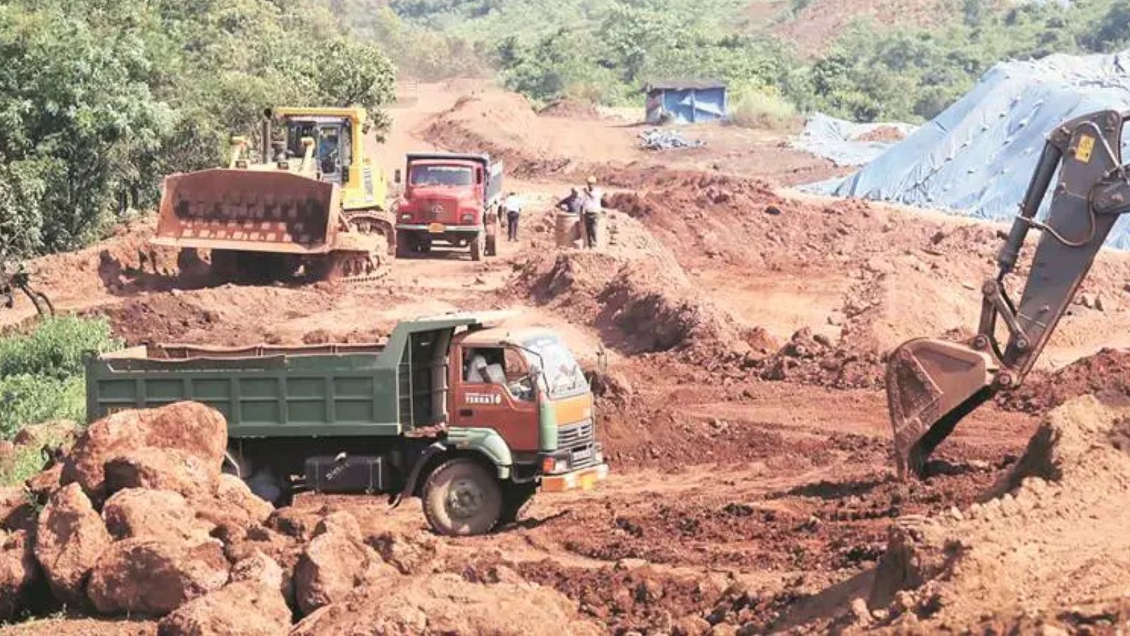 BJP Accuses AAP Govt of Ignoring Illegal Mining