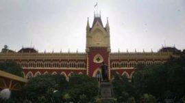 The matter moved from the police station to the trial court and eventually reached the Calcutta High Court after the husband sought the quashing of the proceedings.