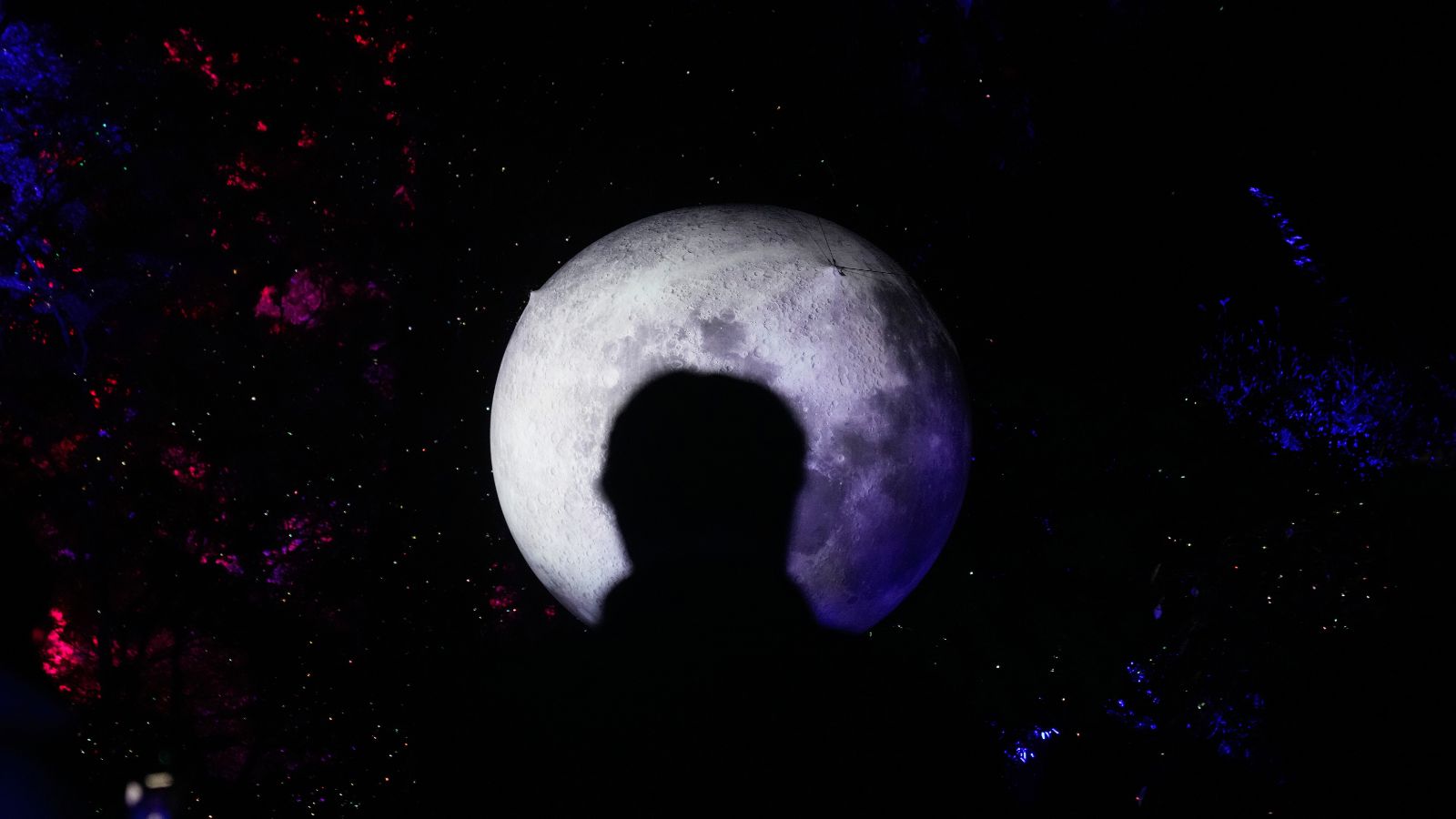 Russia plans a nuclear power plant on the moon within a decade