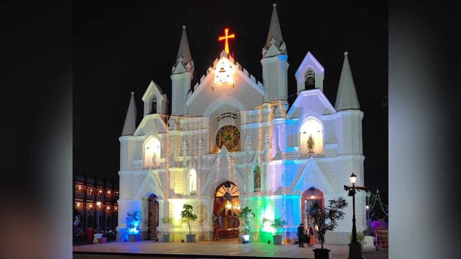 Christmas, midnight mass, Pune, churches, Jesus Christ, Catholic families,