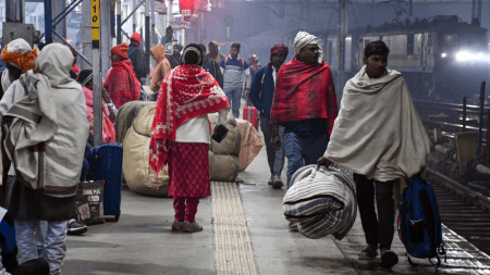 Nearly 500 flights were cancelled on Friday, causing major disruptions and airport chaos across several cities.