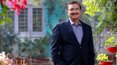 Air pollution expert S N Tripathi is Explained.Live guest today