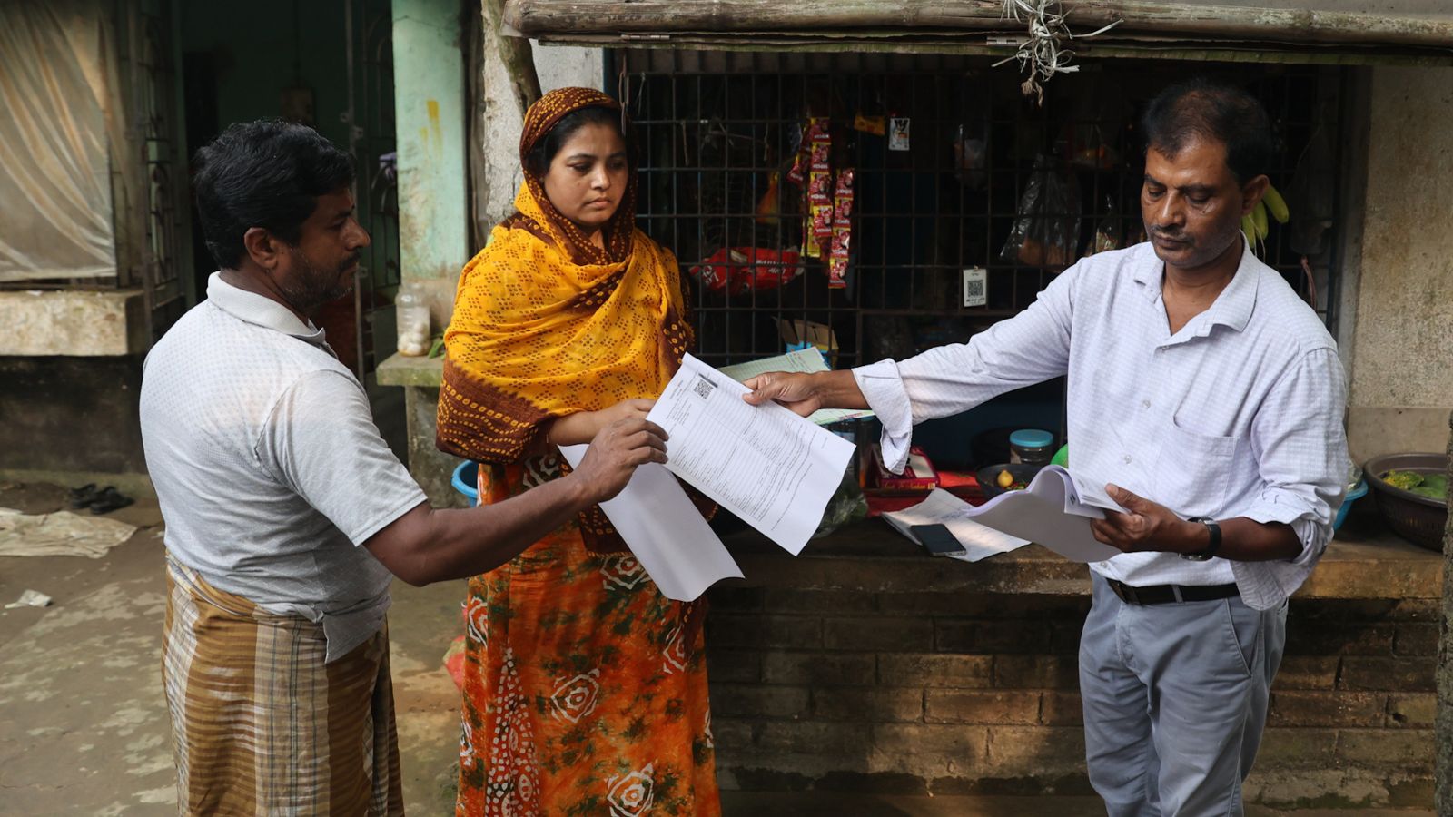 For 2nd time this month, EC pulls up Bengal DEOs for not listing apartment complexes for polling booths | Kolkata News For 2nd time this month, EC pulls up Bengal DEOs for not listing apartment complexes for polling booths | Kolkata News